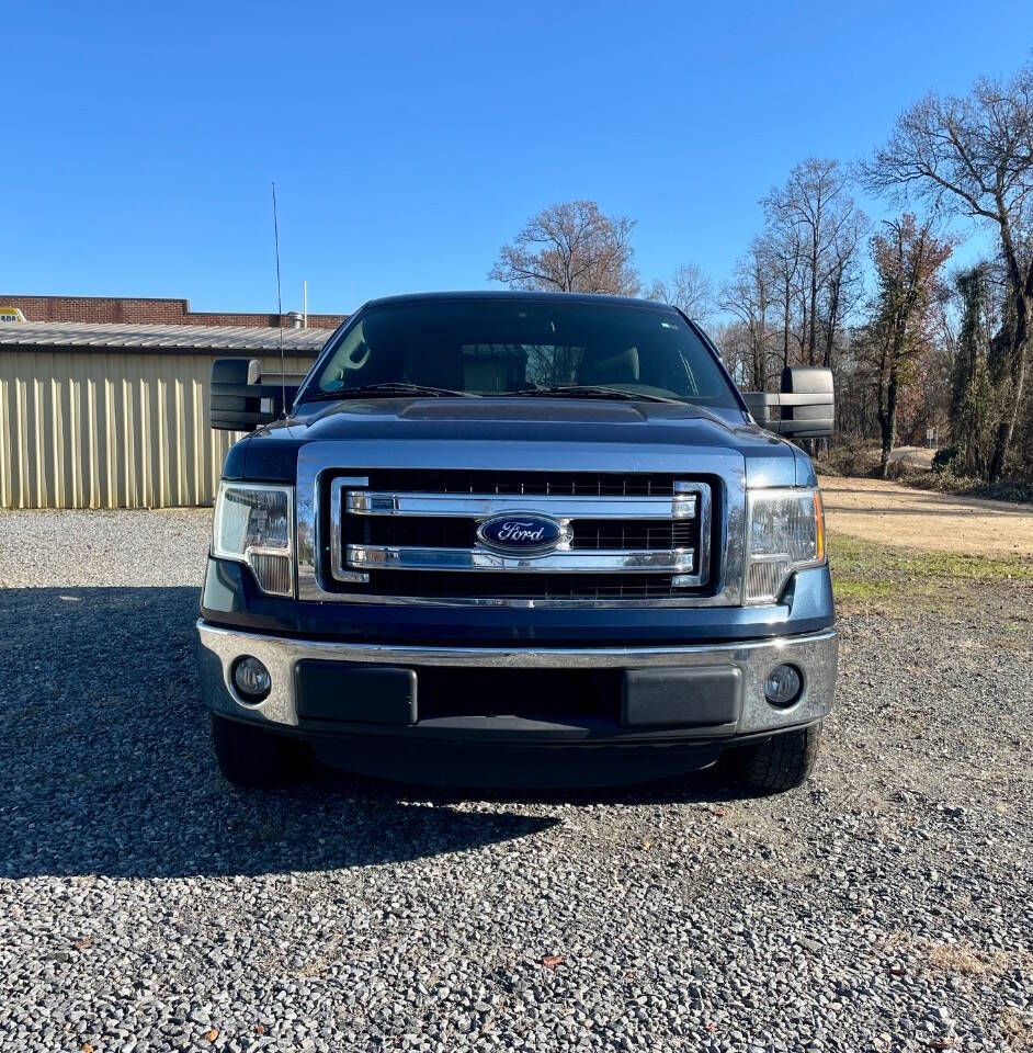 2013 Ford F-150 XLT photo 12