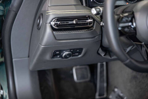 2025 Aston Martin DB12 V8