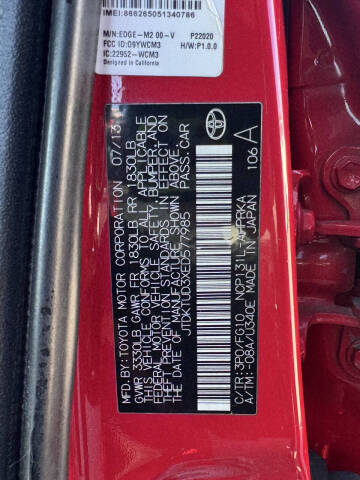 2014 Toyota Yaris 5-Door LE