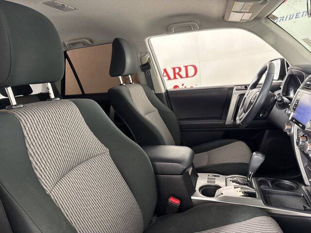 2022 Toyota 4Runner SR5