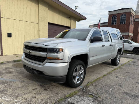 2017 Chevrolet Silverado 1500 Custom