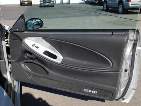 2004 Ford Mustang GT Deluxe