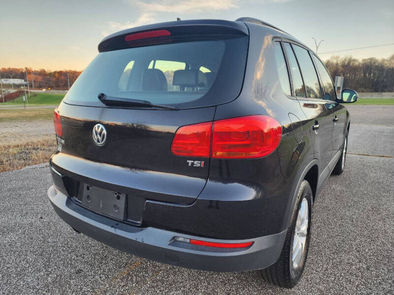 2017 Volkswagen Tiguan Limited Base photo 10