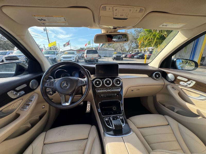 2017 Mercedes-Benz GLC GLC 300