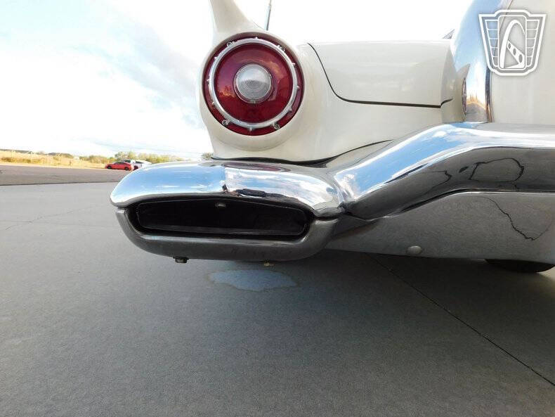 1957 Ford Thunderbird