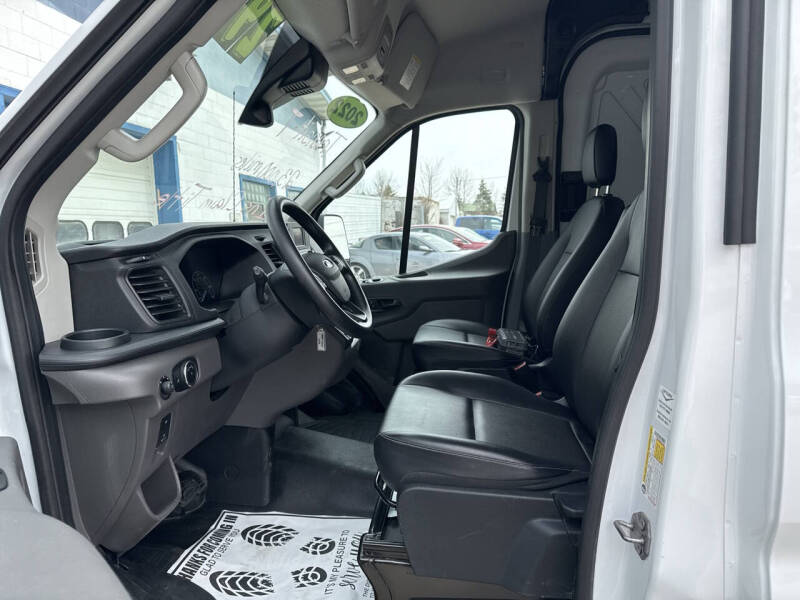 2022 Ford Transit 250