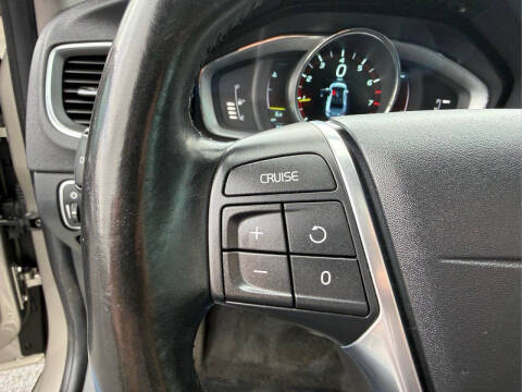 2015 Volvo S60 T5 Drive-E Platinum