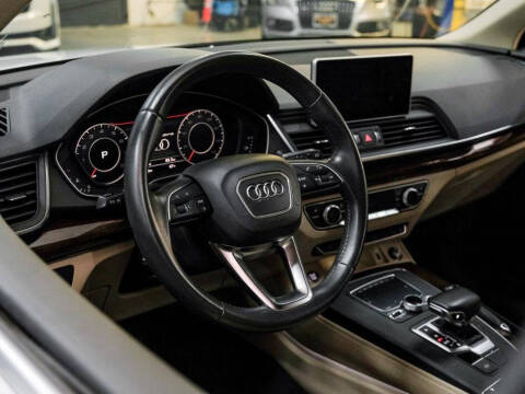 2019 Audi Q5 quattro Premium Plus 45 TFSI