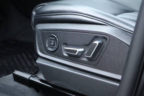 2019 Audi e-tron quattro Prestige