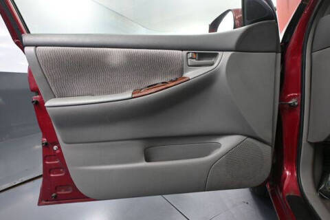2005 Toyota Corolla LE