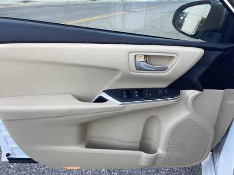 2015 Toyota Camry LE