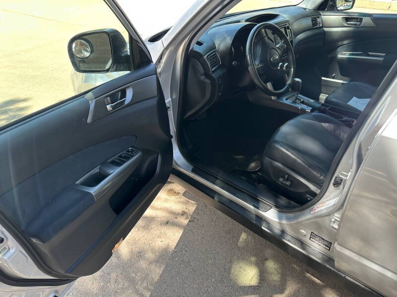 Image 8 of 2011 Subaru Forester 2.5X Limited