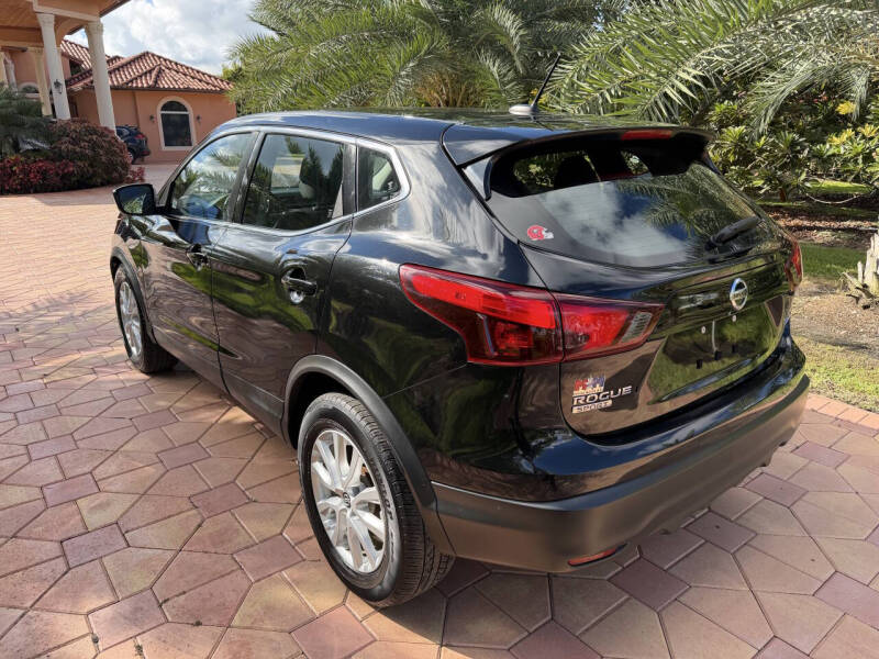 2019 Nissan Rogue Sport SV