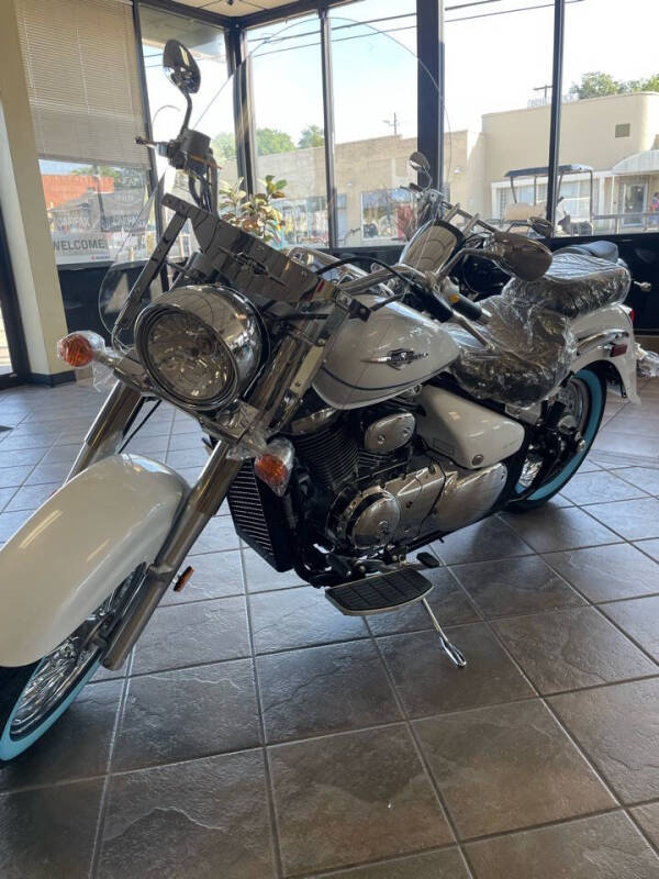 2025 Suzuki C50T VL800T