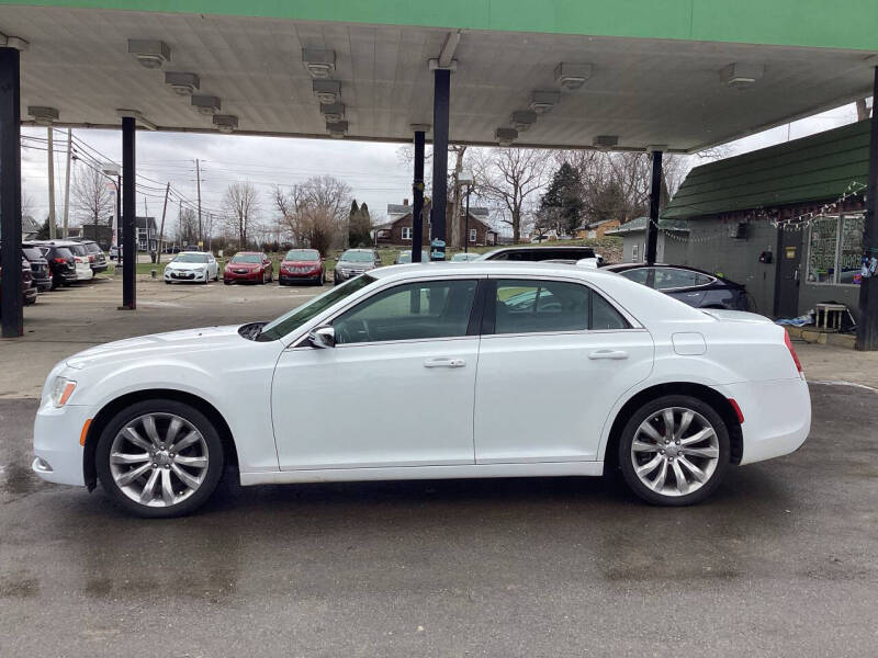 2018 Chrysler 300 Touring