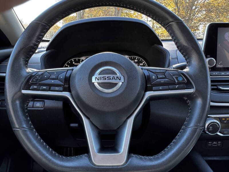 2022 Nissan Altima 2.5 SV