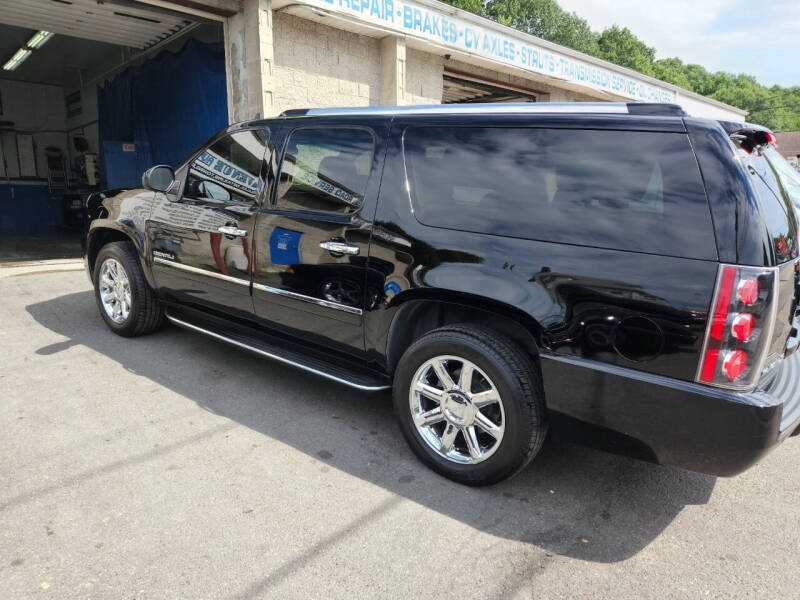 2011 GMC Yukon XL Denali