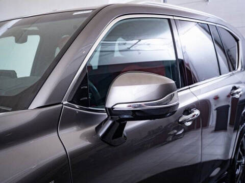 2022 Lexus LX 600 F SPORT Handling