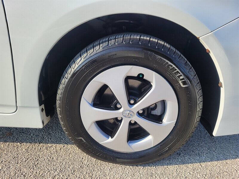 2012 Toyota Prius Two