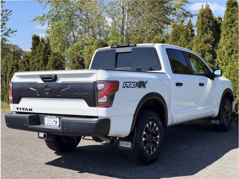 2022 Nissan Titan