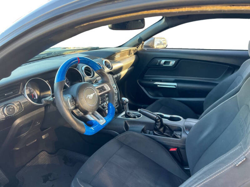 2020 Ford Mustang EcoBoost