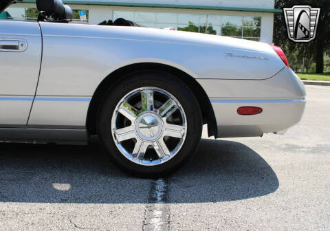 2004 Ford Thunderbird Deluxe