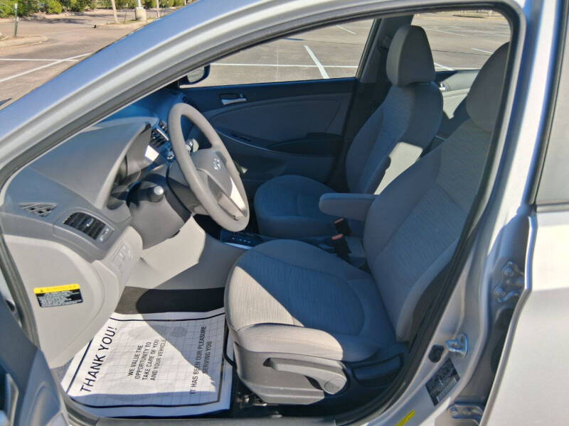 2017 Hyundai Accent SE