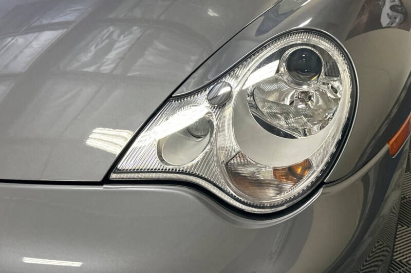 2004 Porsche 911 Carrera