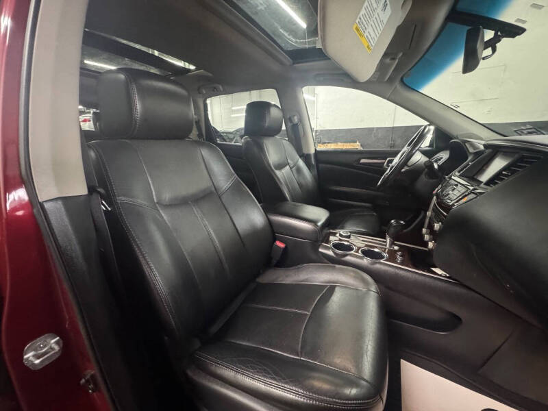 2013 Nissan Pathfinder Platinum