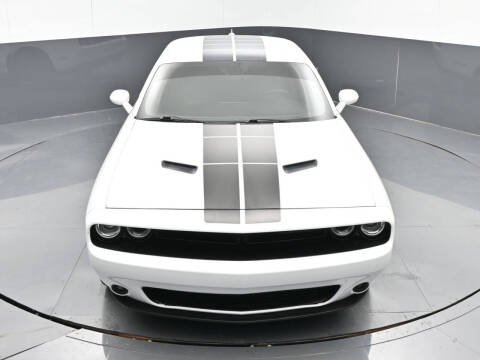 2017 Dodge Challenger SXT