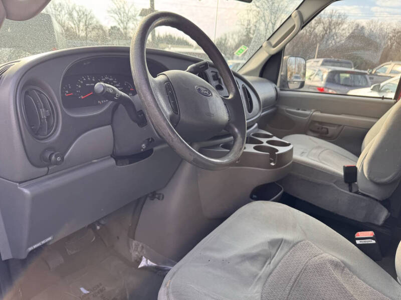 2006 Ford E-Series E-350 SD XLT