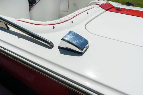 1994 Donzi Marine Classic 22