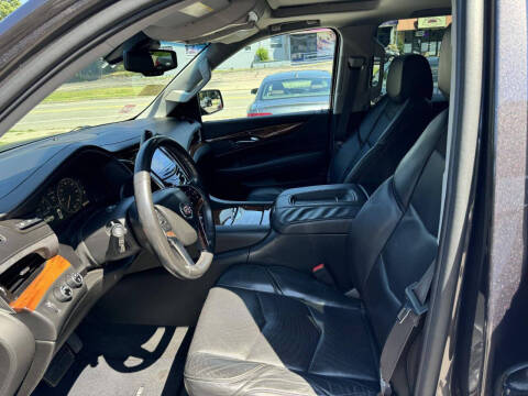 2015 Cadillac Escalade Luxury