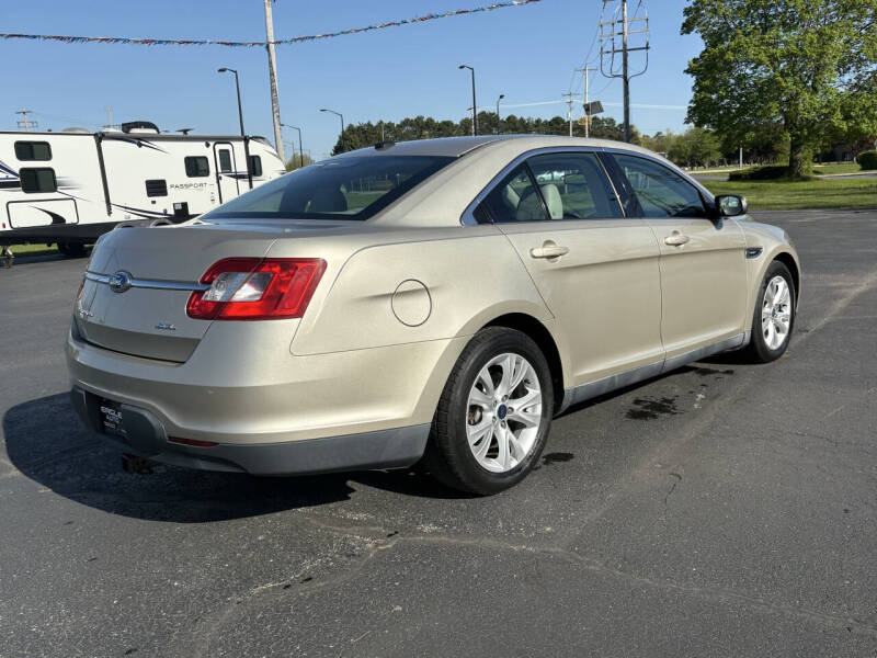 2011 Ford Taurus SEL