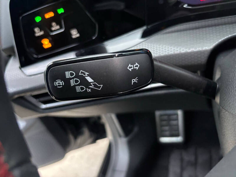 2024 Volkswagen Golf GTI S