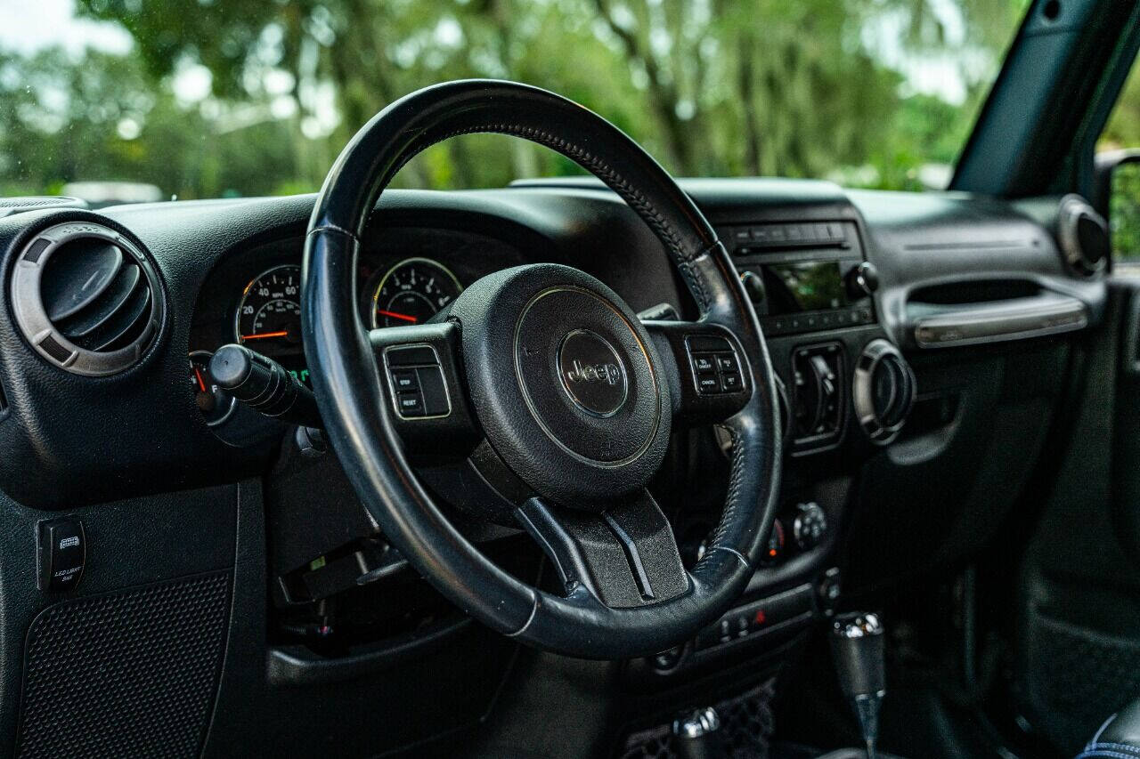 2015 JEEP Wrangler SUV / Crossover - $25,999