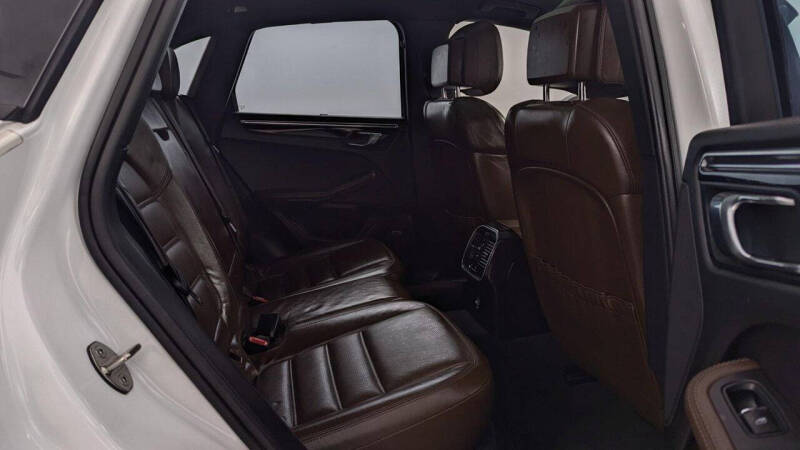 2015 Porsche Macan S