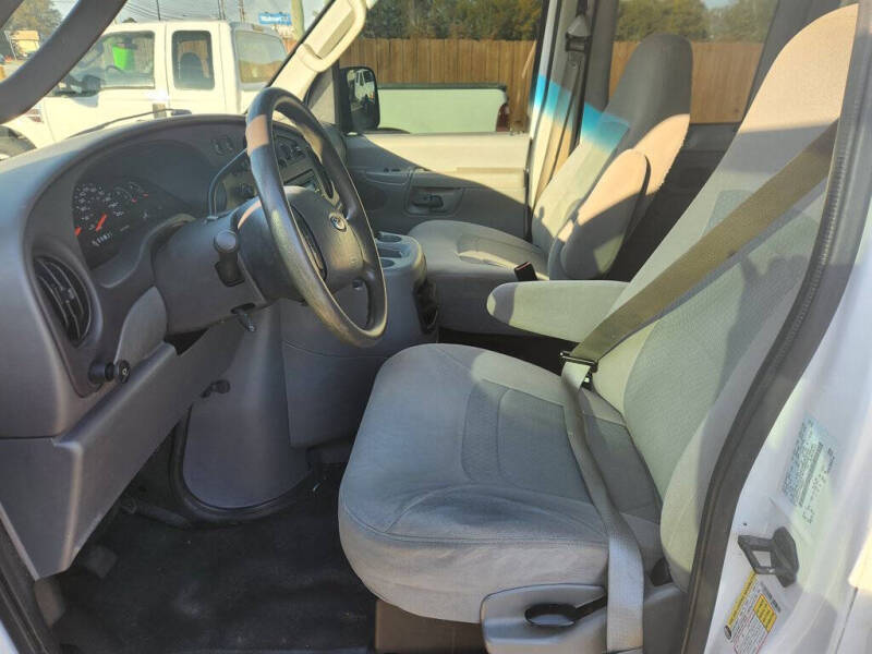 2007 Ford E-Series E-350 SD XLT