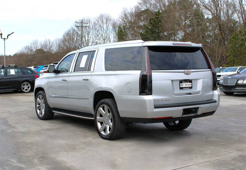 2017 Cadillac Escalade ESV Luxury