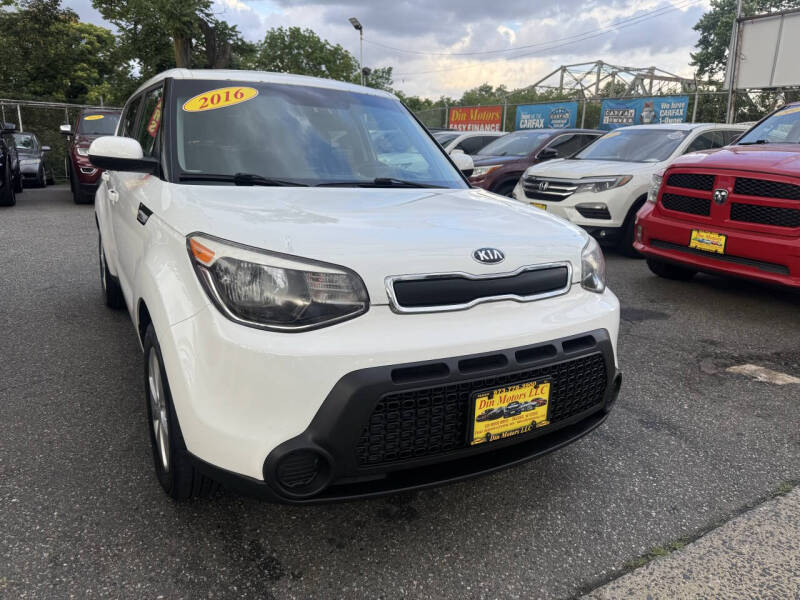 Used 2016 Kia Soul Base with VIN KNDJN2A28G7381390 for sale in Passaic, NJ