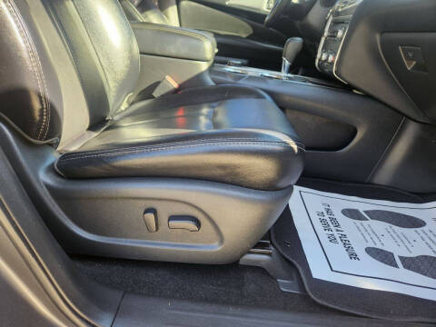 2019 Nissan Pathfinder SL