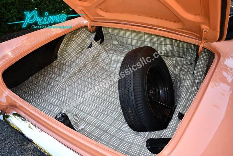 1957 Ford Thunderbird