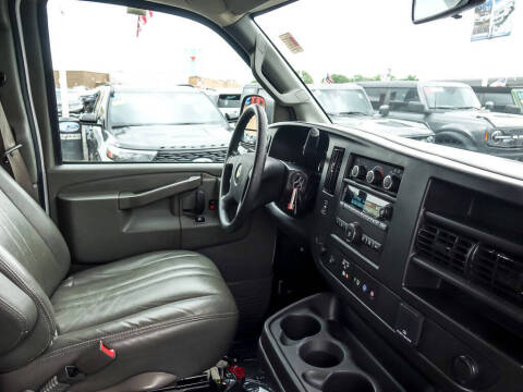 2024 Chevrolet Express 2500