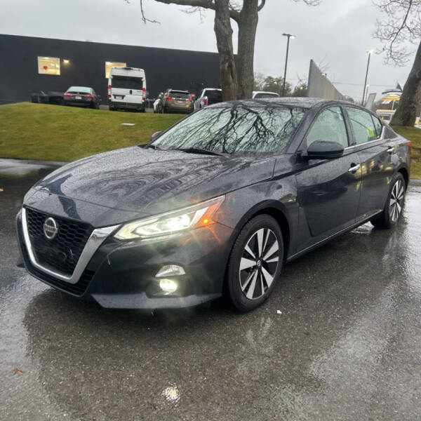 2019 Nissan Altima SV's photo