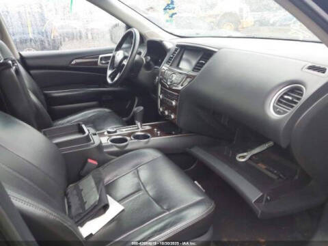 2013 Nissan Pathfinder Platinum