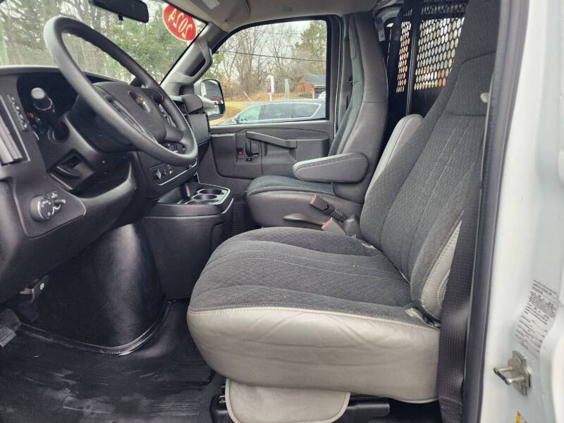 2024 Chevrolet Express 2500