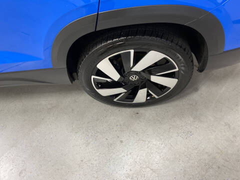 2024 Volkswagen Taos SEL 4Motion