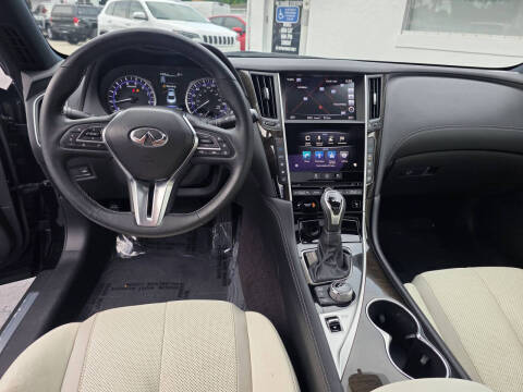 2017 Infiniti Q60 3.0T Premium