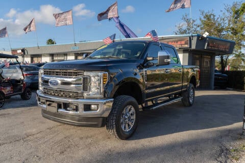 2019 Ford F-250 Super Duty for sale at CABRERA AUTO SALES in Hialeah Gardens FL