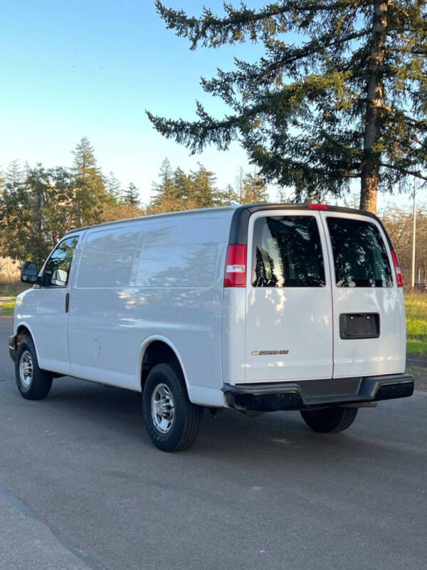 2021 Chevrolet Express 2500